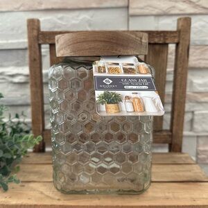 🆕 Honeycomb 🐝 Glass Jar With Wooden Lid!!!